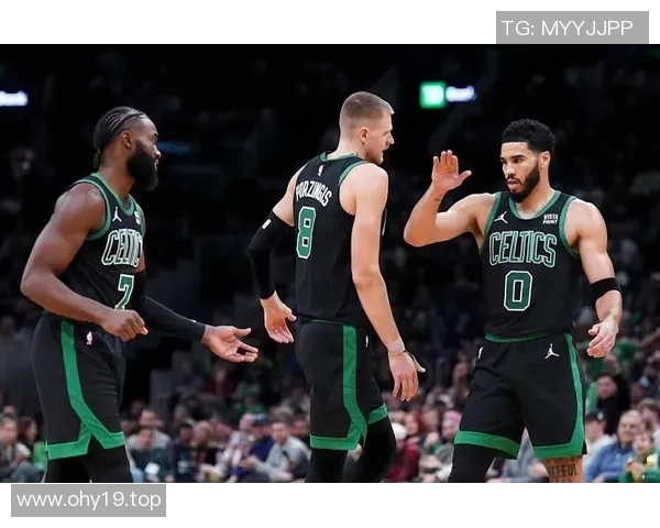 官方公告：塔图姆被罚+停赛！