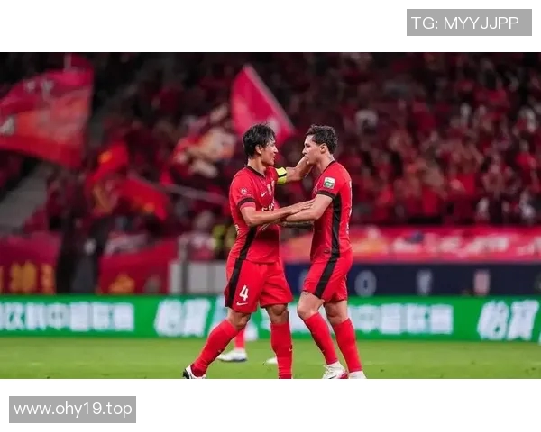 中超焦点战：上海海港对阵广州恒大的精彩回顾