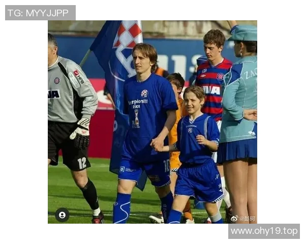 昔日恩怨再现!莫德里奇与老队友狭路相逢 昔日恩怨再现!莫德里奇与老队友狭路相逢